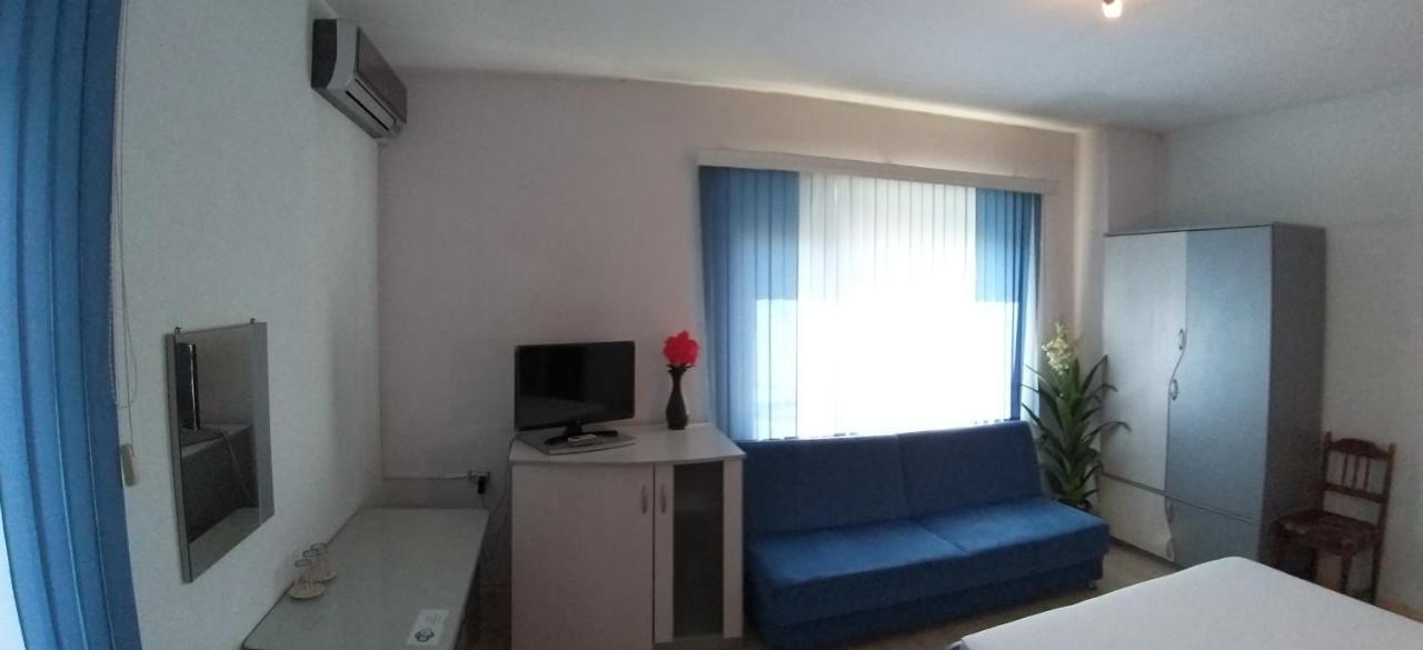 Hotel Tsarevets Asenovgrad Bagian luar foto